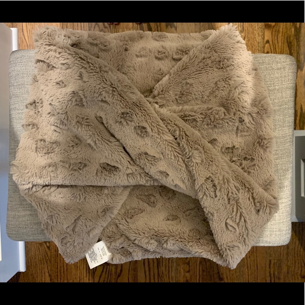 Anthropologie faux fur cowl infinity scarf